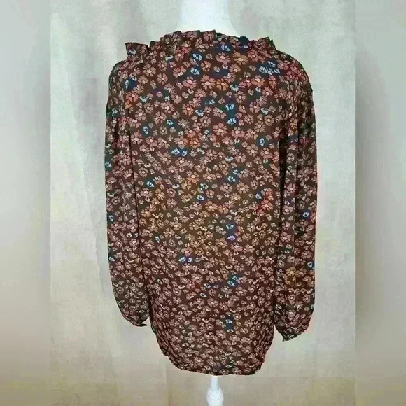 CeCe Daisy Melody Black Floral Blouse Size Medium - Picture 6 of 12